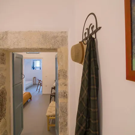 Mesana Traditional Stone Emporio (Santorini)